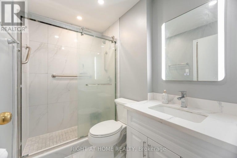 79 - 3050 CONSTITUTION BOULEVARD, Mississauga (Applewood), Ontario, L4Y3X1