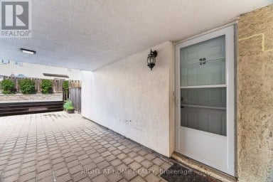 79 - 3050 CONSTITUTION BOULEVARD Mississauga (Applewood) Ontario photo 4