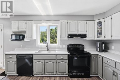 1400 CASEY ROAD Belleville (Thurlow Ward) Ontario photo 15