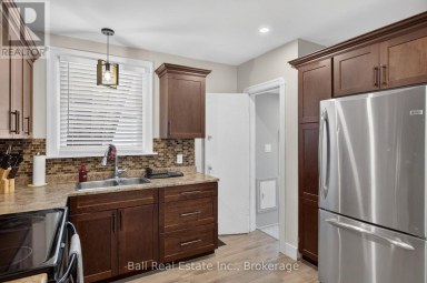 246 KING GEORGE STREET Peterborough (Otonabee Ward 1) Ontario photo 12