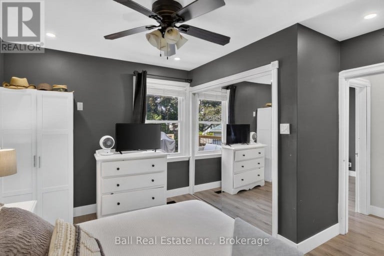 246 KING GEORGE STREET, Peterborough (Otonabee Ward 1), Ontario, K9J1R8