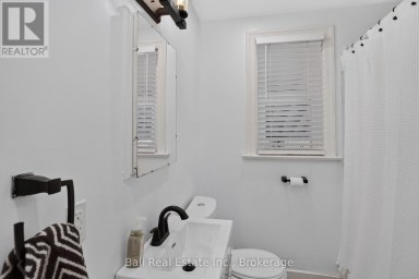 246 KING GEORGE STREET Peterborough (Otonabee Ward 1) Ontario photo 18