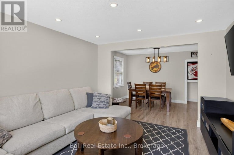 246 KING GEORGE STREET, Peterborough (Otonabee Ward 1), Ontario, K9J1R8