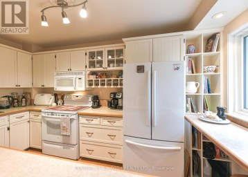 36 - 441 BARRIE ROAD Orillia Ontario photo 13