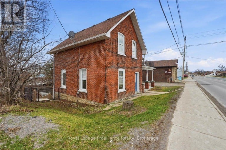 209 DUNDAS STREET E, Quinte West (Trenton Ward), Ontario, K8V1M1