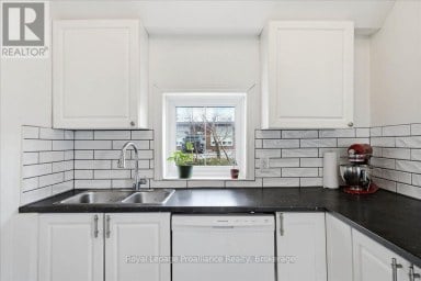 209 DUNDAS STREET E Quinte West (Trenton Ward) Ontario photo 9