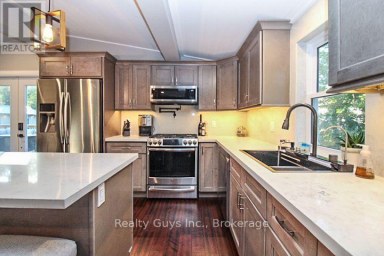 12 ADAM AND EVE ROAD Trent Lakes Ontario photo 37
