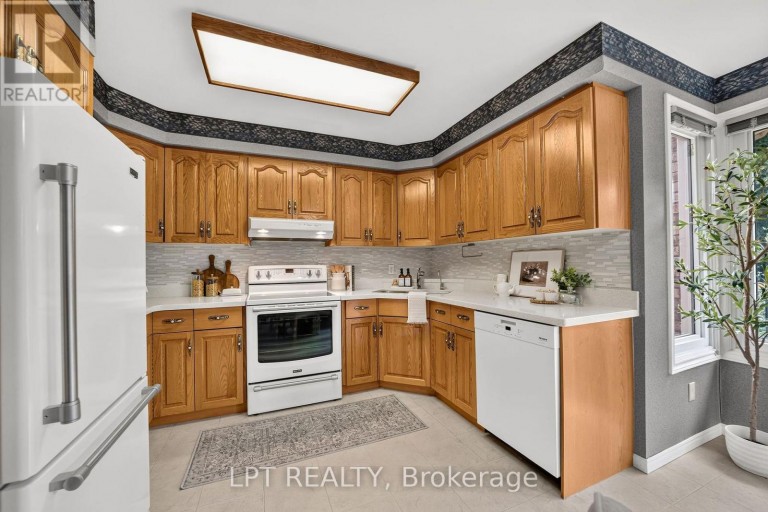 38 STONEYCREEK PLACE, London North (North C), Ontario, N5X3X4