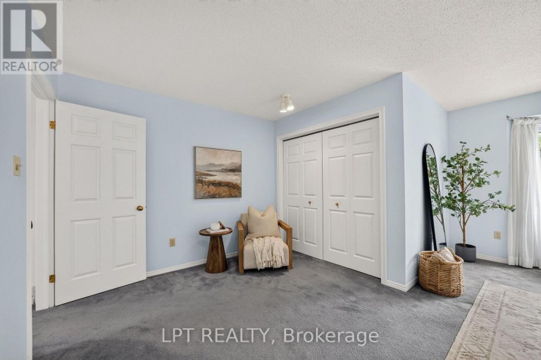 38 STONEYCREEK PLACE, London North (North C), Ontario, N5X3X4