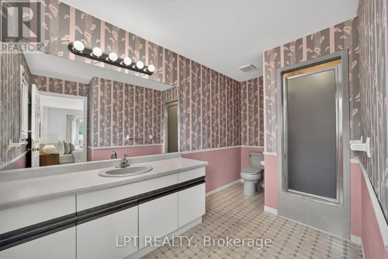 38 STONEYCREEK PLACE, London North (North C), Ontario, N5X3X4