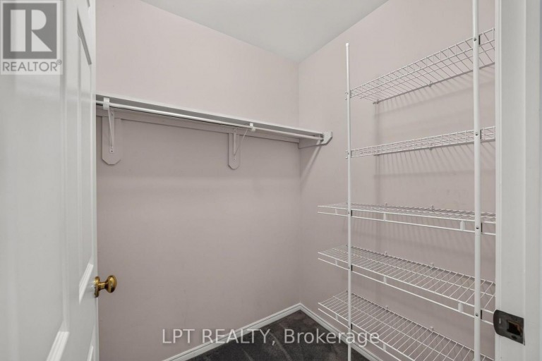 38 STONEYCREEK PLACE, London North (North C), Ontario, N5X3X4