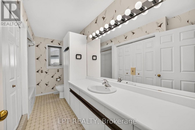 38 STONEYCREEK PLACE, London North (North C), Ontario, N5X3X4