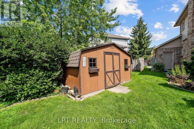 38 STONEYCREEK PLACE, London North (North C), Ontario, N5X3X4
