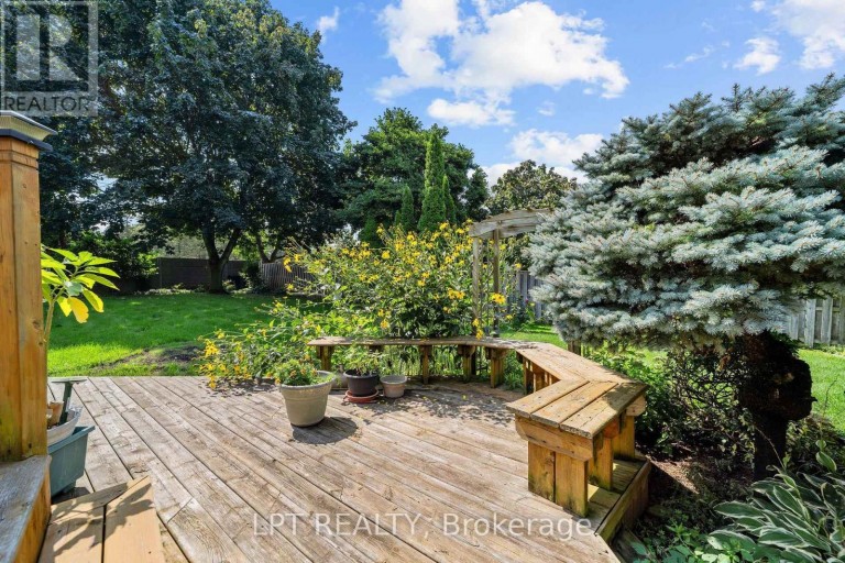38 STONEYCREEK PLACE, London North (North C), Ontario, N5X3X4