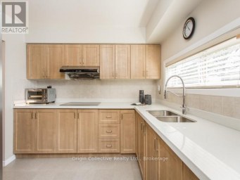 40 - 10 ESTERBROOKE AVENUE Toronto (Don Valley Village) Ontario photo 7