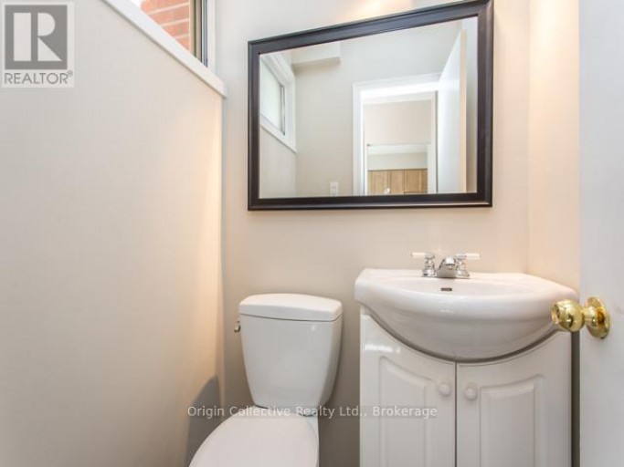 40 - 10 ESTERBROOKE AVENUE, Toronto (Don Valley Village), Ontario, M2J2C2