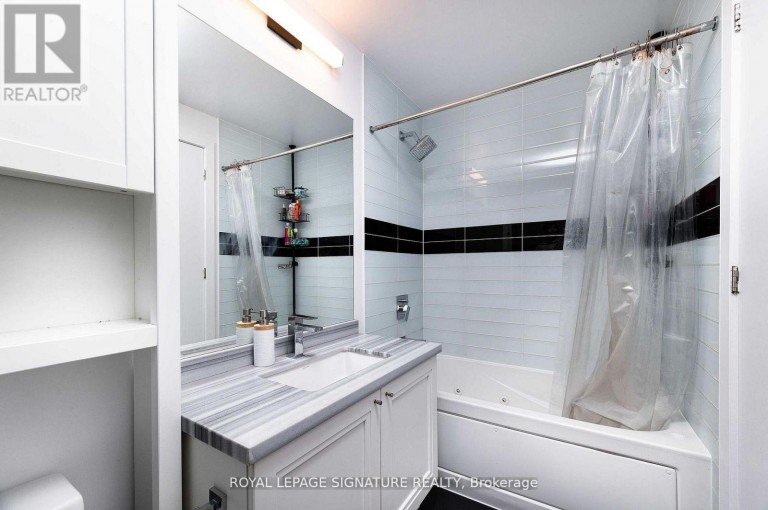 PH4 - 4011 BRICKSTONE MEWS, Mississauga (Creditview), Ontario, L5B0G3
