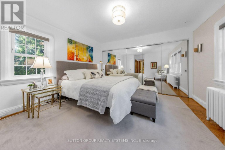 4 BRULE CRESCENT, Toronto (High Park-Swansea), Ontario, M6S4H9