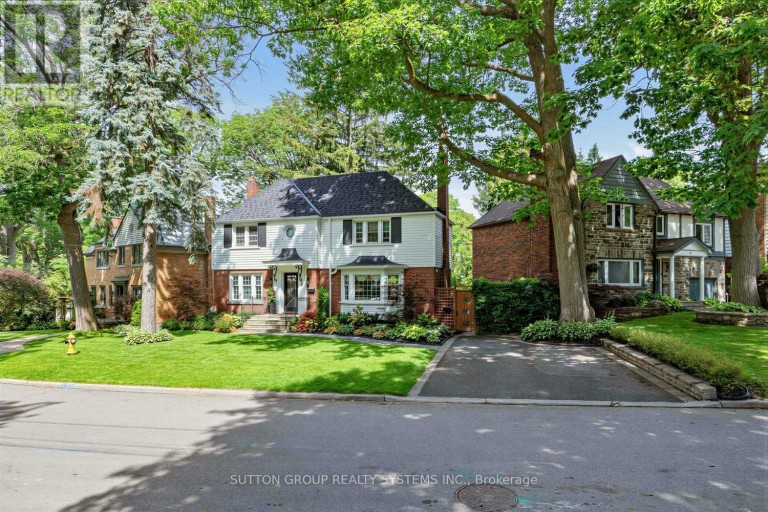 4 BRULE CRESCENT, Toronto (High Park-Swansea), Ontario, M6S4H9