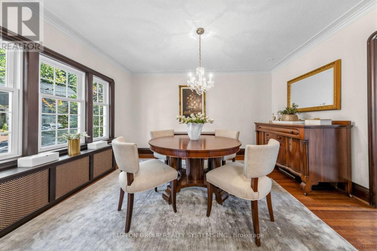 4 BRULE CRESCENT, Toronto (High Park-Swansea), Ontario, M6S4H9