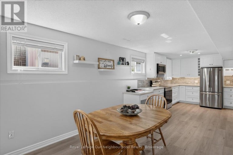 1072 SILVERDALE ROAD, Peterborough (Otonabee Ward 1), Ontario, K9J7W6