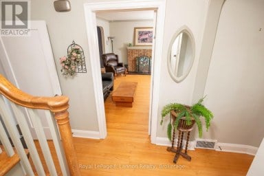 82 COLLEGE STREET W Thunder Bay (College Heights) Ontario photo 18