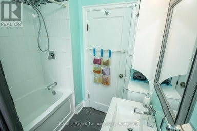 82 COLLEGE STREET W Thunder Bay (College Heights) Ontario photo 34