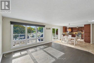83 OLD MOSLEY STREET Wasaga Beach Ontario photo 12
