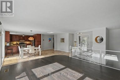83 OLD MOSLEY STREET Wasaga Beach Ontario photo 13