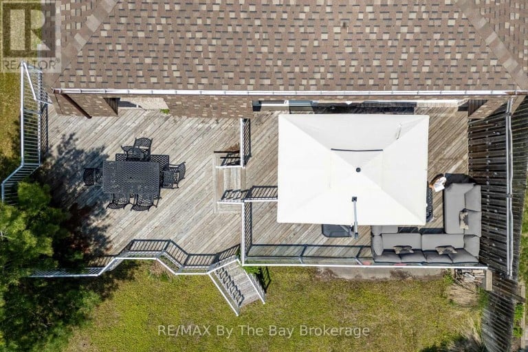 83 OLD MOSLEY STREET, Wasaga Beach, Ontario, L9Z2J5