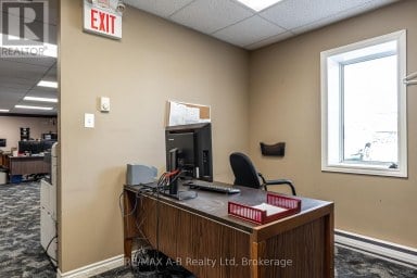 10 HUMBER STREET Stratford Ontario photo 22