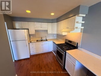 52 ROBBIE CRESCENT Ajax (South West) Ontario photo 9
