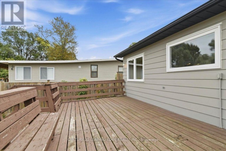 300 ANNSHEILA DRIVE, Georgina (Keswick South), Ontario, L4P3A5