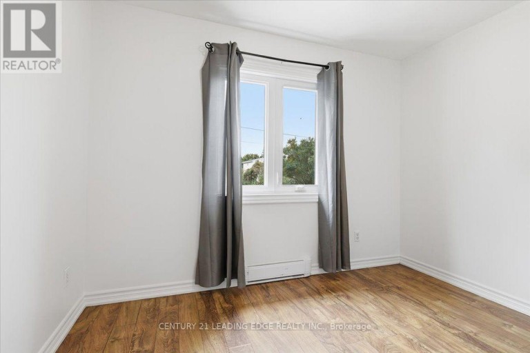 300 ANNSHEILA DRIVE, Georgina (Keswick South), Ontario, L4P3A5