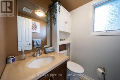 110 FREELAND AVENUE Clarington (Bowmanville) Ontario photo 8