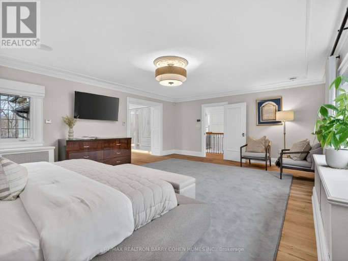11 ORMSBY CRESCENT, Toronto (Forest Hill South), Ontario, M5P2V2