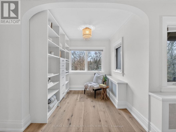 11 ORMSBY CRESCENT, Toronto (Forest Hill South), Ontario, M5P2V2