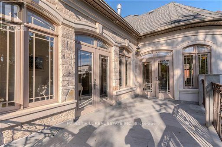 4 FIFESHIRE ROAD, Toronto (St. Andrew-Windfields), Ontario, M2L2G5