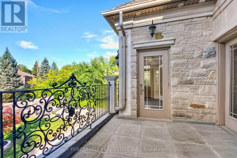 4 FIFESHIRE ROAD, Toronto (St. Andrew-Windfields), Ontario, M2L2G5