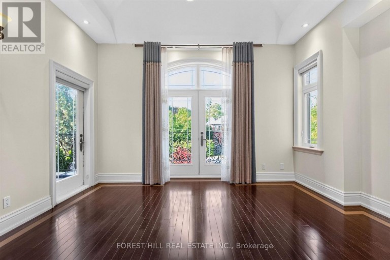 4 FIFESHIRE ROAD, Toronto (St. Andrew-Windfields), Ontario, M2L2G5