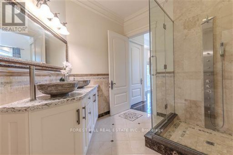 4 FIFESHIRE ROAD, Toronto (St. Andrew-Windfields), Ontario, M2L2G5