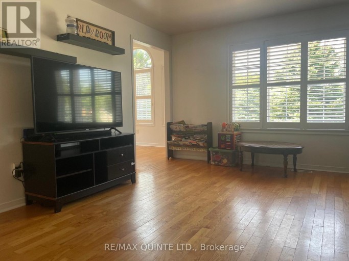 65 GLENBURNIE DRIVE, Quinte West (Murray Ward), Ontario, K8V5P4