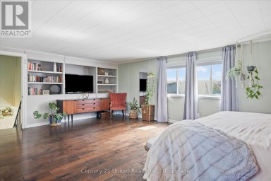 854 KAWARTHA DRIVE Peterborough (Monaghan Ward 2) Ontario photo 15