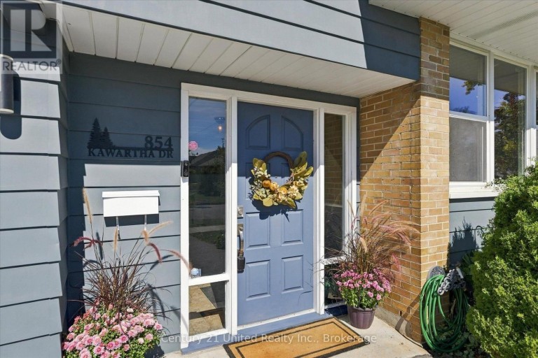 854 KAWARTHA DRIVE, Peterborough (Monaghan Ward 2), Ontario, K9J6L3