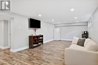 854 KAWARTHA DRIVE Peterborough (Monaghan Ward 2) Ontario photo 21