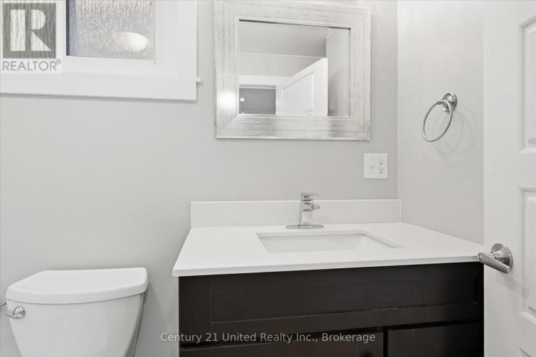 854 KAWARTHA DRIVE, Peterborough (Monaghan Ward 2), Ontario, K9J6L3