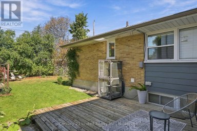 854 KAWARTHA DRIVE Peterborough (Monaghan Ward 2) Ontario photo 29