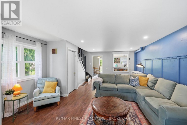 348 CHARLES STREET N, Gananoque, Ontario, K7G1V4