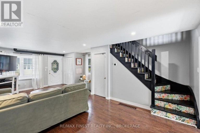 348 CHARLES STREET N, Gananoque, Ontario, K7G1V4