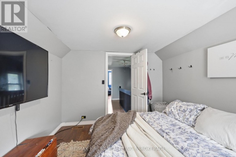 348 CHARLES STREET N, Gananoque, Ontario, K7G1V4
